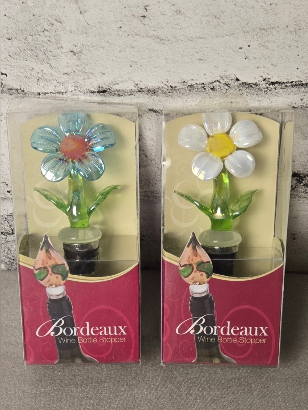 Set of 2 Glass Flower Wine Bottle Stoppers Art Glass NIB Gift